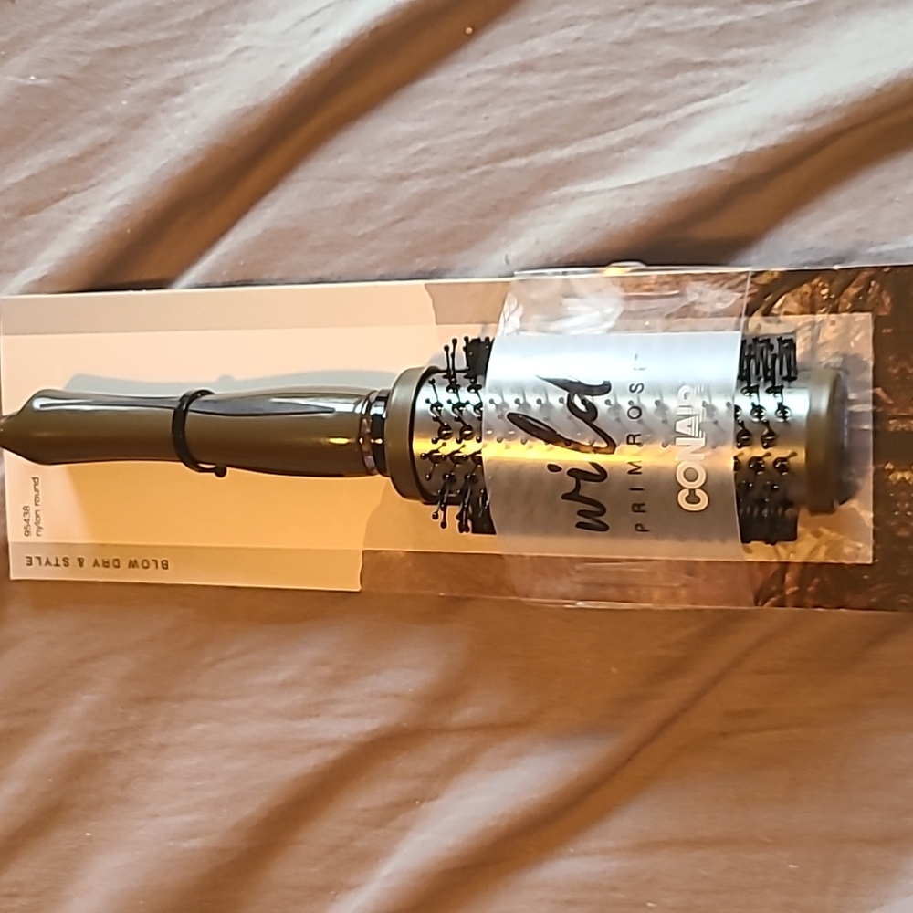 NIP Wild Primrose Conair Brush